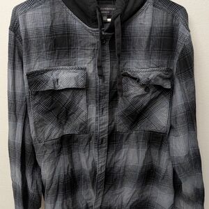 No Boundaries Black and Gray Casual Button Down Shirt with Gradient Plaid